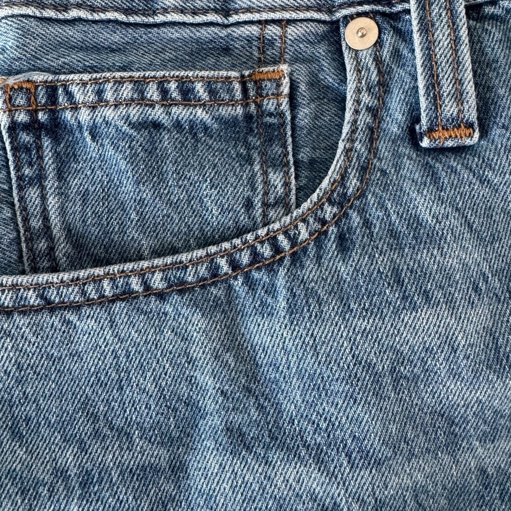 Madewell Denim A-Line Raw Hem Miniskirt in Lakeline Wash Size 31 - Picture 7 of 13